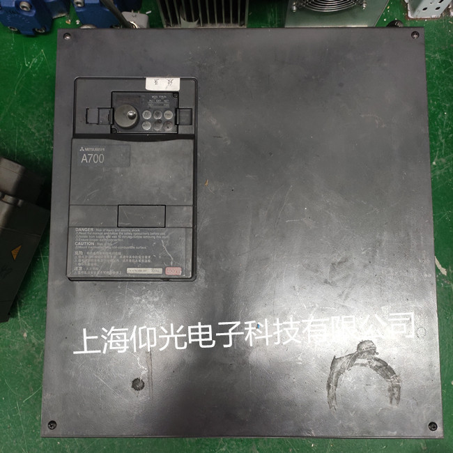 ����A700ϵ��׃�l���S�޳�Ҋ���� FR-A740-45K-CHT 45kw��oc�^�������