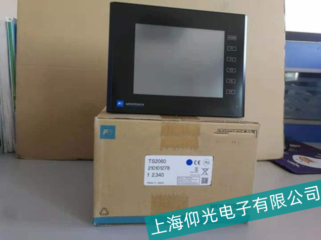 ���ݸ�ʿ�|������Ļ�հ׹��ϾS�ް�������