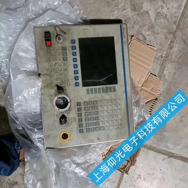 ������ʿ������ϵ�y�S��ϵ��ʽ