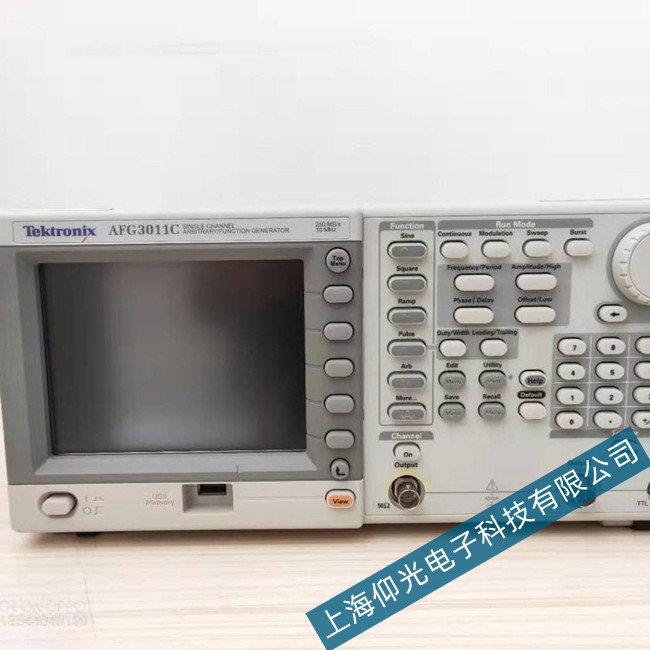 ̩����̖�l����AFG3011Cͨ���oݔ���z�ް���