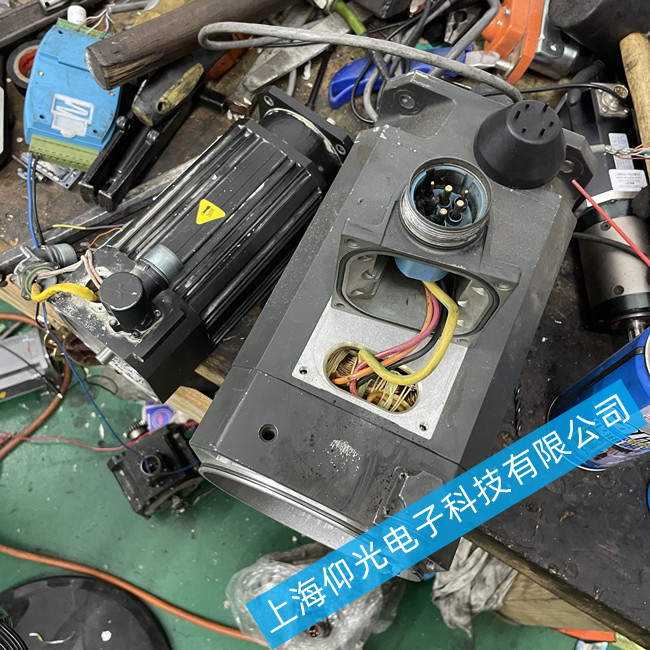 貝加萊伺服電機(jī)編碼器壞維修8LSA34.R0060D000-0報(bào)警7036維修
