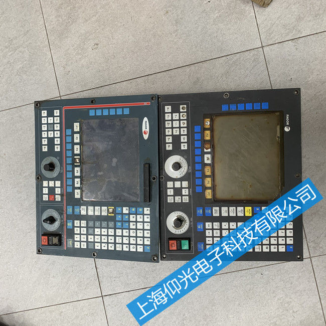 �_(t��i)�ݰl(f��)��(sh��)��ϵ�y(t��ng)CNC8040�_�C(j��)��ͣ�چ���(d��ng)���治��(d��ng)���ϾS�����ڶ�