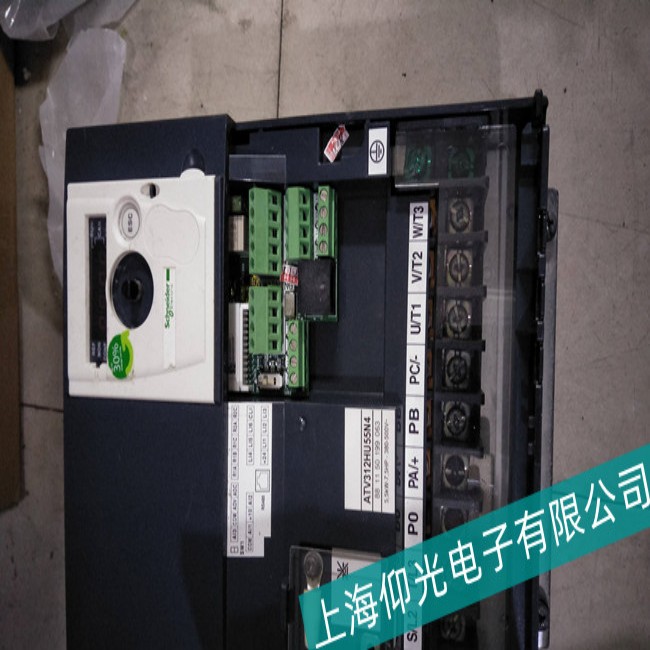 �Ϻ�ʩ�͵�׃�l��ATV61ϵ�Пo���_�C���ϾS�����M�z�y